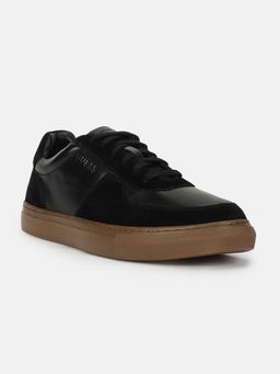 Guess - Men Black Lace-Ups Sneakers