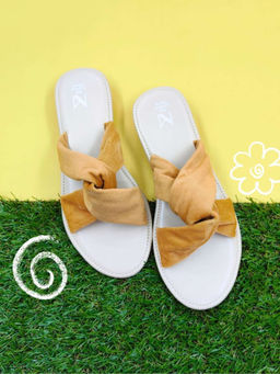 The Madras Trunk - Women Tara Flats Off White & Mustard