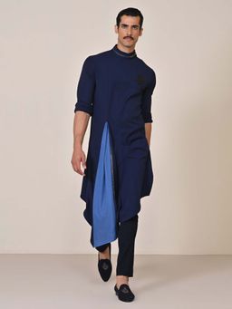 S&N by Shantnu Nikhil - Navy Asymmetrical Crest Embroidered Kurta