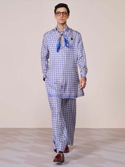 S&N by Shantnu Nikhil - Blue Houndstooth Silk Twill Kurta