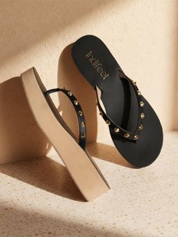 Indifeet - Black Split Toe Fashionable & Studded Flatform Sandals