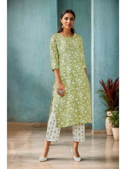 Soch - Women Green Rayon Printed Kurta (Set of 2)
