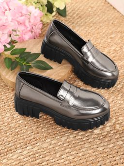 Truffle Collection - Silver Solid Loafers