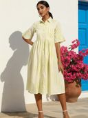 Off White color option, Currently selected