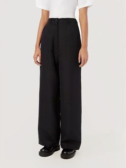 Genes Lecoanet Hemant - Women Black Linen Mid Rise Pant