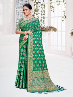 EXCLUSIVA - Green Handloom Silk Saree with Unstitched Blouse