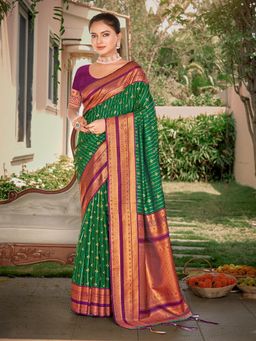 EXCLUSIVA - Green Handloom Silk Saree with Unstitched Blouse