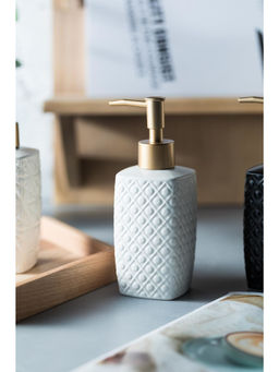 UMAI - White Liquid Soap Sanitizer Shampoo Dispenser