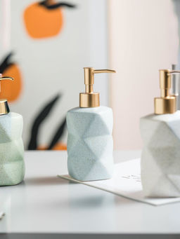 UMAI - Blue Liquid Soap Sanitizer Shampoo Dispenser