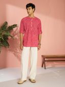 Pink color option, Currently selected