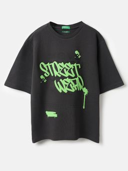 United Colors of Benetton - Oversized Fit Round Neck T-shirt