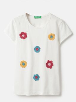 United Colors of Benetton - Regular Fit Round Neck Crochet Patch T-shirt - Off White