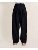 Black color option, Currently selected