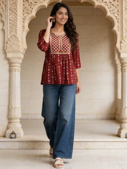 Rangita - Women Maroon Short Length Kurti