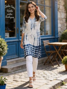 Rangita - Women Blue Rayon Kurta