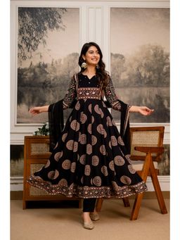 BERRYLICIOUS - Printed Anarkali Kurta with Pant and Dupatta