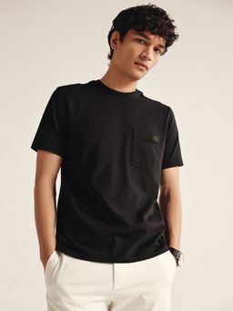 Andamen - Men Compact Cotton Crew Neck Black T-Shirt