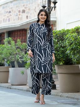 Varanga - Women Black and White Printed Straight Kurta with Pants (Set of 2)