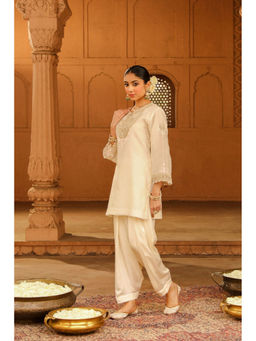 Sheetal Batra - Ashira - Pink Kurta With Salwar And Dupatta (Lxrts)