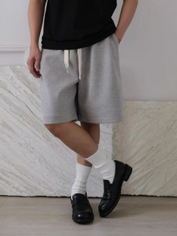 EVERDION - Men Grey Regular Fit Shorts with Belt