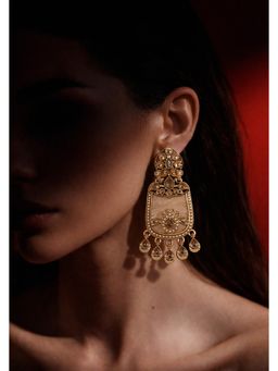 Qunic - Zariah Noor Regal Gold Drops Earrings