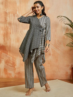 Vastramay - Women's Black Cotton Block Printed Co-Ord (Set of 2)