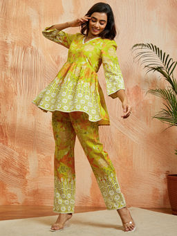 Vastramay - Women's Green Cotton Floral Embroidered Co-Ord (Set of 2)