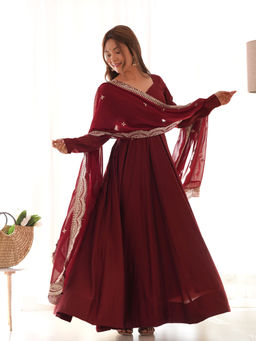 JATRIQQ - Maroon Pure Romansilk Chanderi Fabric Anarkali Kurta and Pants with Dupatta (Set of 3)