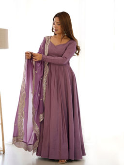 JATRIQQ - Mauve Pure Romansilk Chanderi Fabric Anarkali Kurta and Pants with Dupatta (Set of 3)