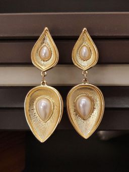 Abdesigns - Elegant Gold Plated Drop Earrings White