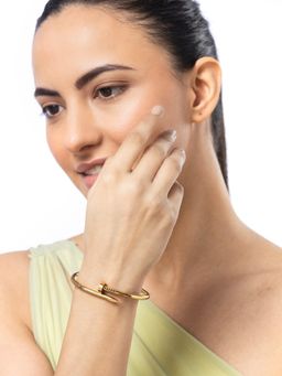 Sukkhi - Stainless Steel Openable Kada Bracelet for Women Gold