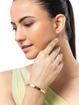 Sukkhi - Stainless Steel Openable Oval Kada Bracelet for Women Gold