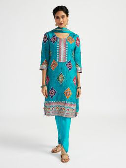 Vastramay - Women Turquoise Three Quarter Sleeves Sequinned Kurta with Dhoti & Dupatta (Set of 3)