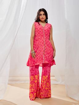 Vastramay - Women Pink Sleeveless Floral Kurta & Palazzo (Set of 2)