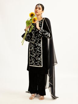 Vastramay - Women Black Velvet Full Sleeves Embroidered Kurta with Pant & Dupatta (Set of 3)