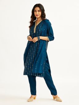 Vastramay - Women Turquoise Three Quarter Sleeves Printed Kurta with Pant & Dupatta (Set of 3)