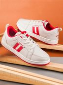 Off White color option, Currently selected