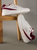 White color option, Currently selected