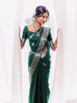 Anjaneya Sarees - Green Woven Banarasi Silk Kanjivaram Saree with Unstitched Blouse with Unstitched