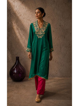 AROOP SHOP INDIA - Green Embroidered V-Neck Straight Kurta & Pant