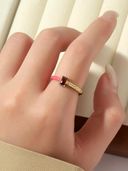 Red color option, Currently selected