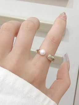 Salty - Juniper Pearl Gold Adjustable Ring