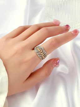 Salty - Majestic Diamond Band Adjustable Ring