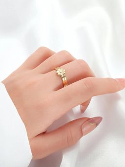 Salty - Golden Daisy Adjustable Ring