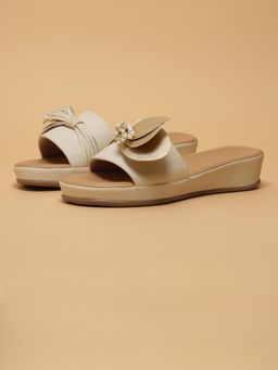 ERIDANI - Caleb Off White Comfort Wedges
