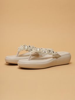 ERIDANI - Riyana Offwhite Festive Flatforms