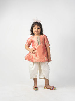 Lil Glam - Peach Kurta With Pants (Set of 2)
