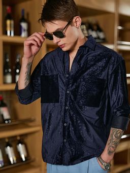 Campus Sutra - Men Navy Blue Cheetah Velvet Oversized Shirt