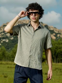 Campus Sutra - Men Sage Green Crumple-Tactile Shirt