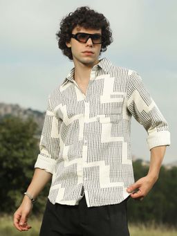 Campus Sutra - Men Off White Tier-Imprint Shirt